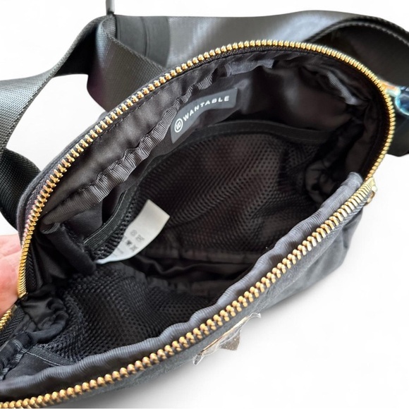 WANTABLE NWT Velvet Cozytober Belt Bag Waist Pack in Black New - Picture 6 of 6